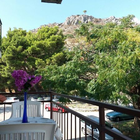 Appartement Dvokrevetna Soba S Balkonom I Kuhinjom 1 à Podgora Extérieur photo
